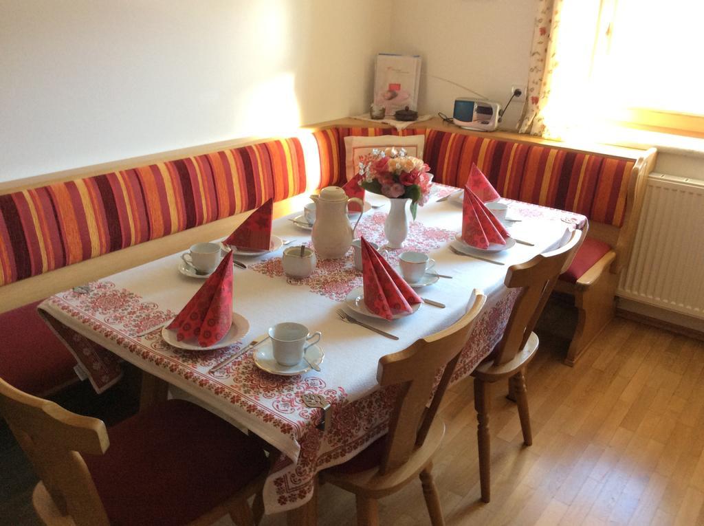 Apartamento Haus Erika Wagrain Habitación foto