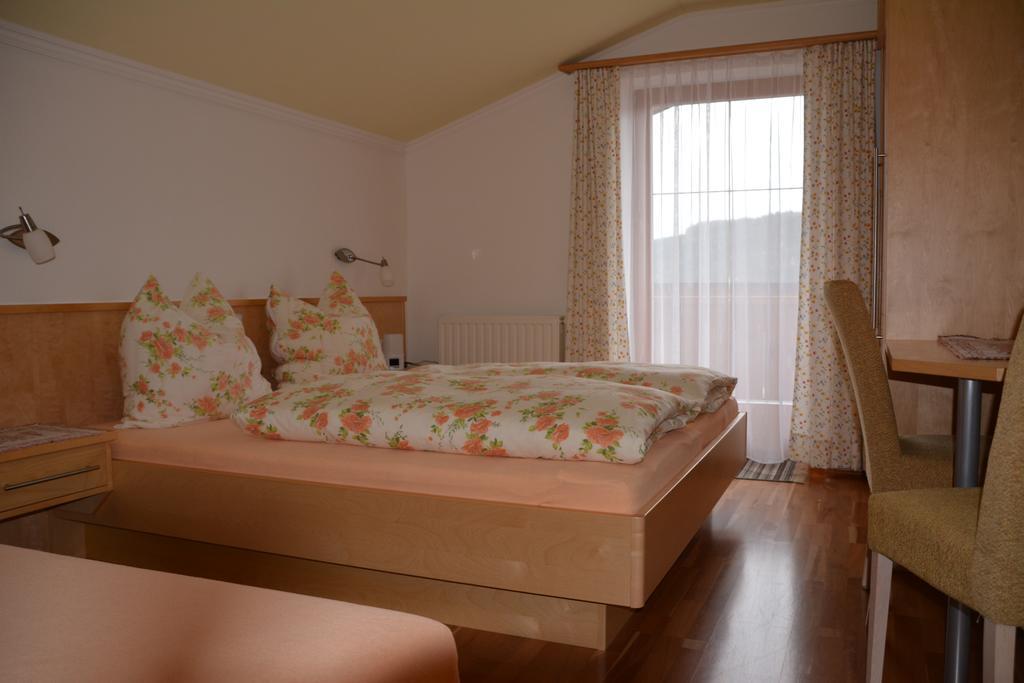 Apartamento Haus Erika Wagrain Habitación foto